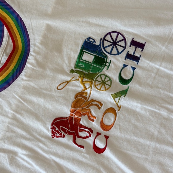 Coach T-Shirt - Picture 2 of 5